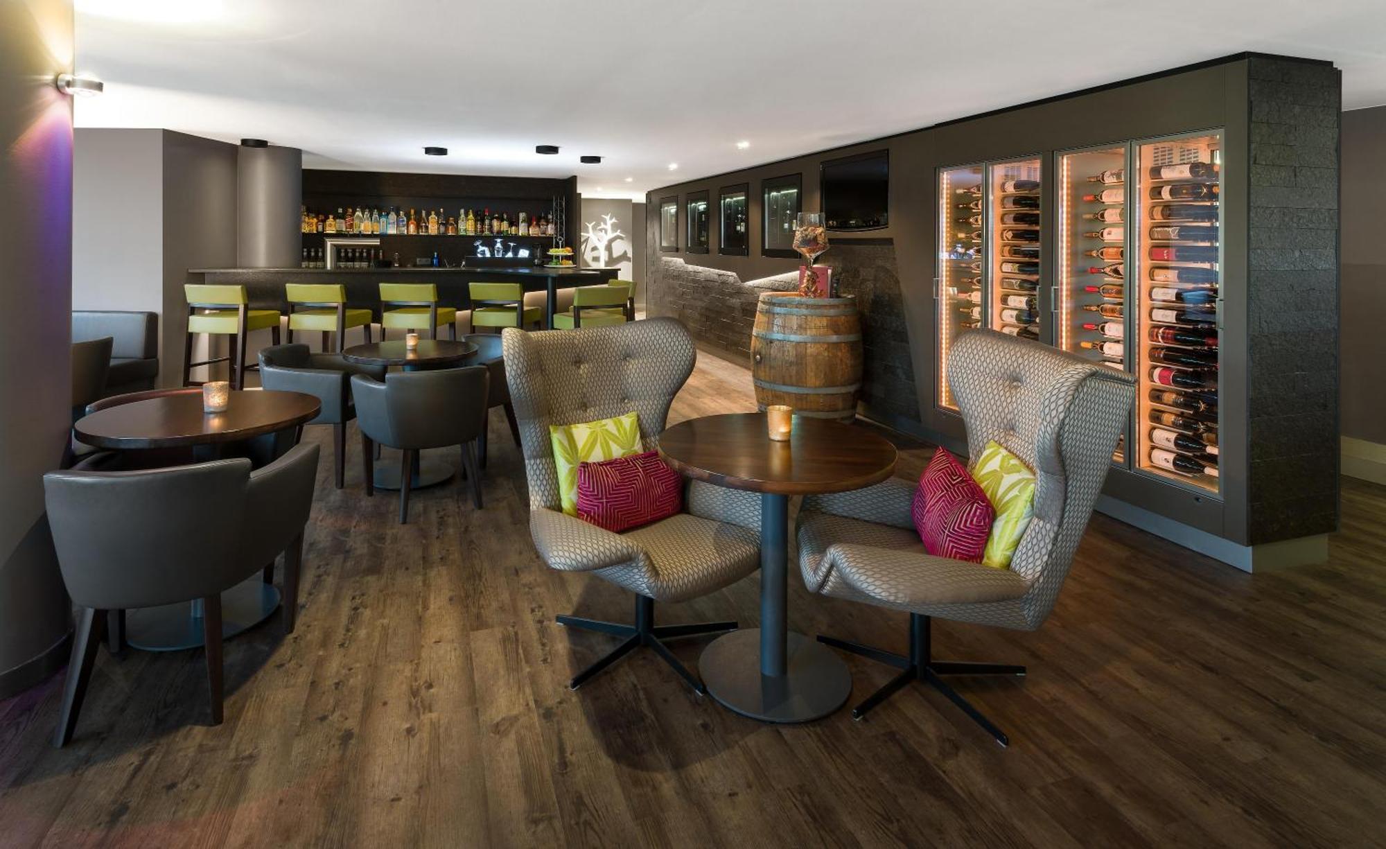 Aparthotel Maseven Si Centrum Ehem Si-suites 4*