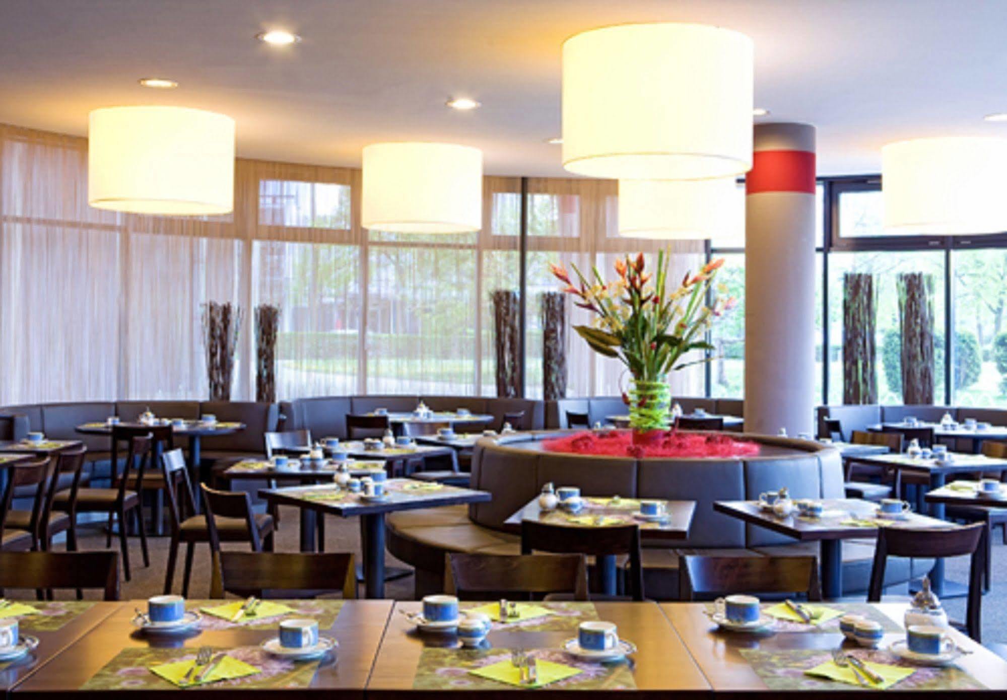 Aparthotel Maseven Si Centrum Ehem Si-suites 4*